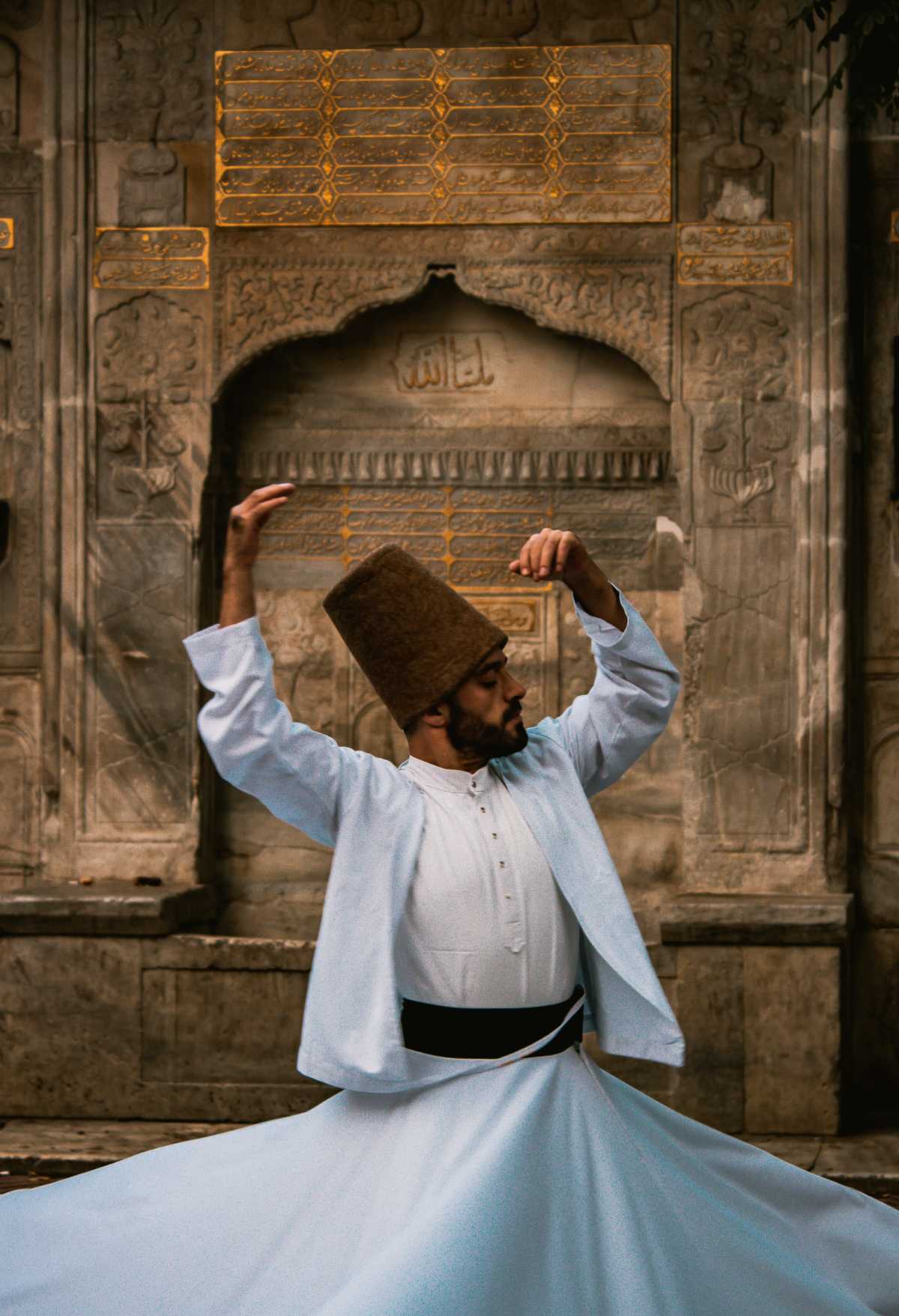 إسطنبــــــول من مطـــــــــــار قسنطينـــــــــــة مع الخطوط الجوية التركية 